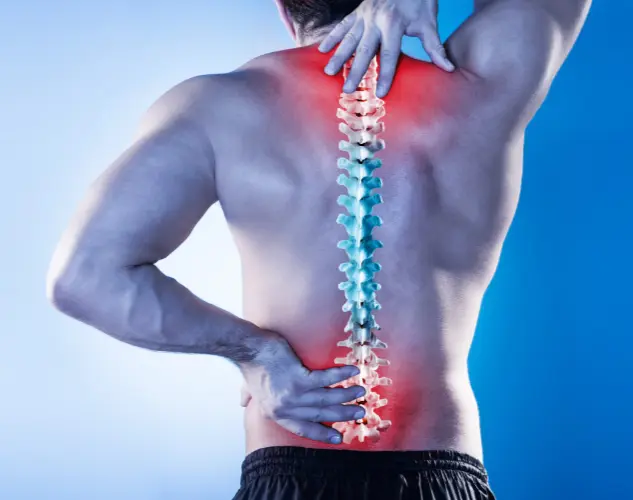由脊椎引起的背痛可能會有落枕頸部痠痛等症狀